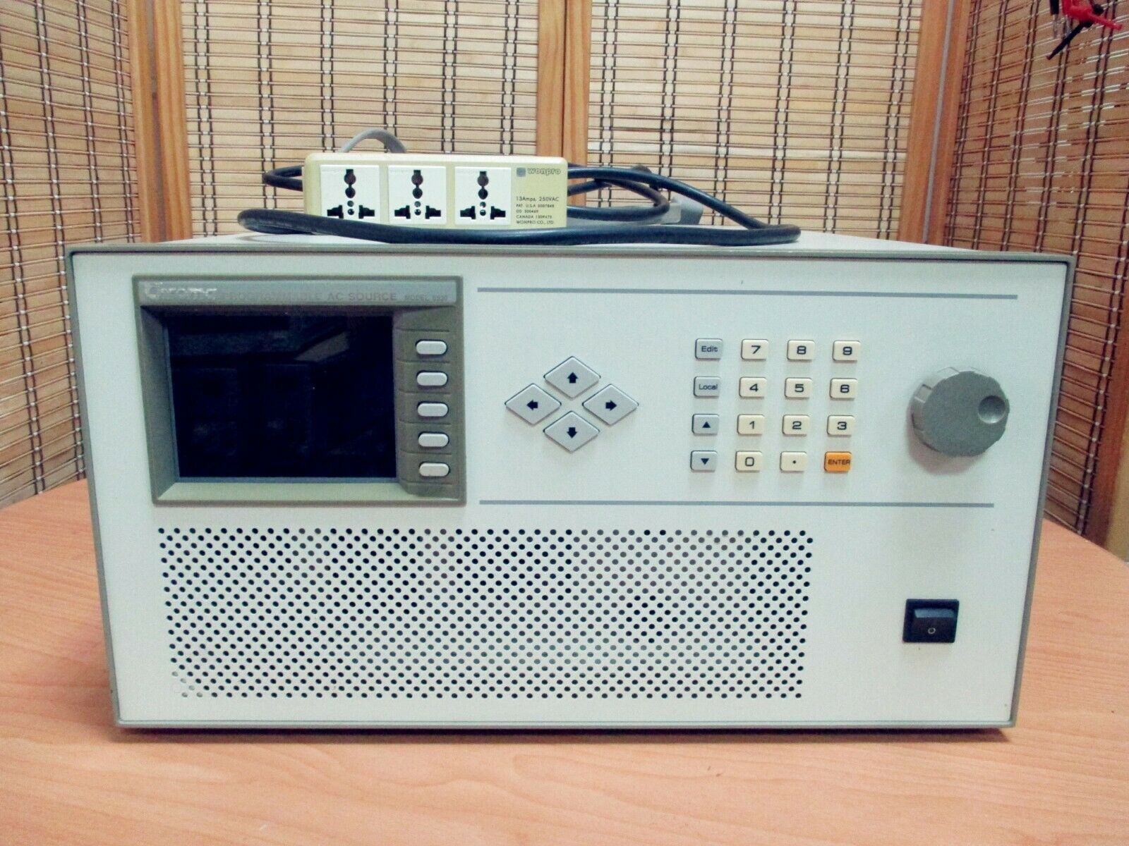 台湾Chroma6530可编程变频电源维修
