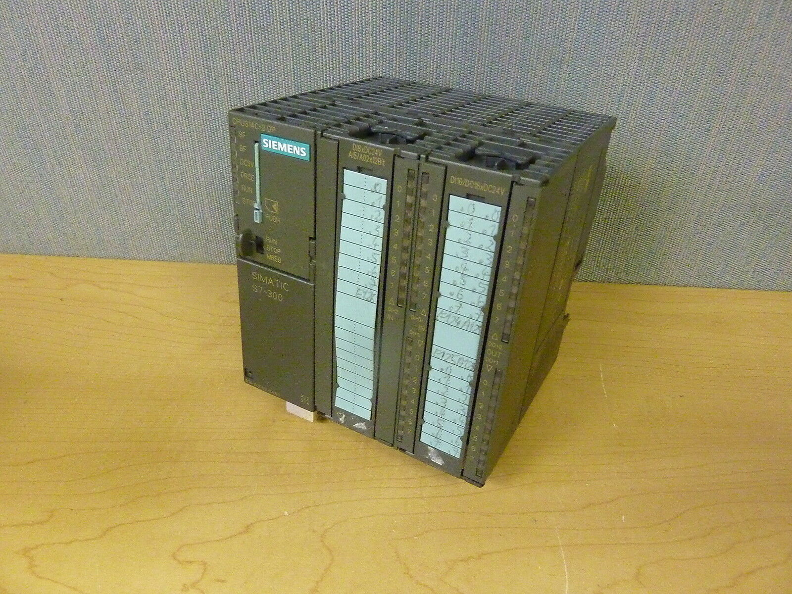 Siemens  S7-300 CPU314C-2DP西门子维修