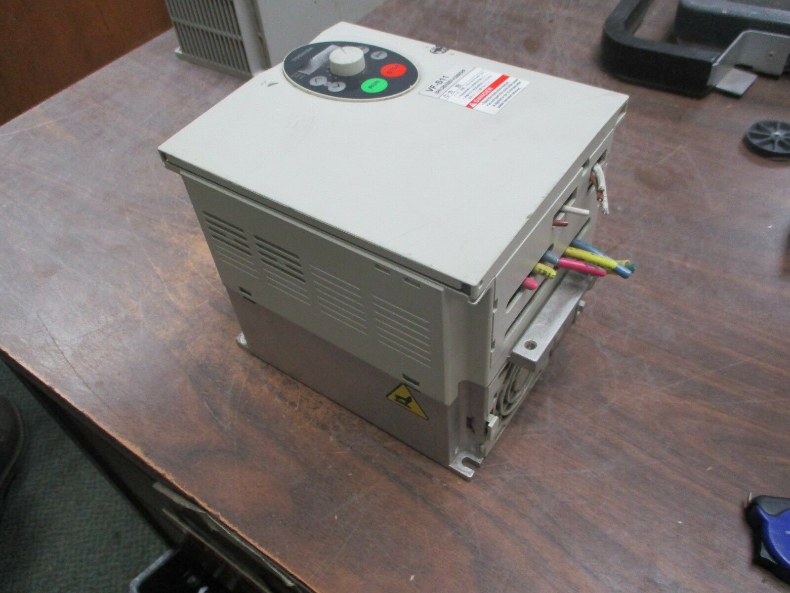 VFS11-4037PL-WN东芝变频器修理