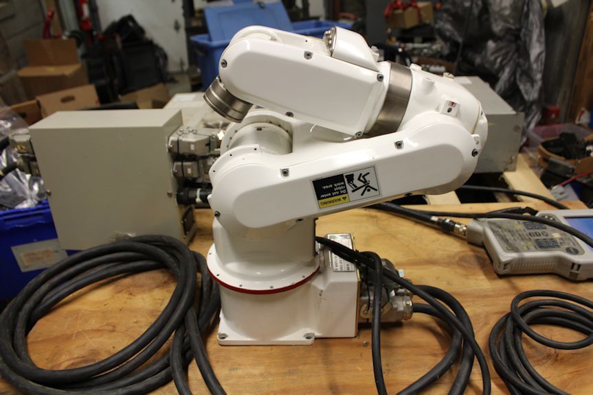 安川机器人维修